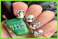 Can you paint Christmas lights with nail polish?