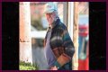 Gary Busey Pulls Pants Down, Exposes Penis to Urinate in Public
